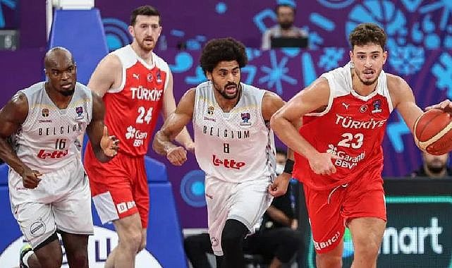 12 Dev Adam'dan kritik galibiyet