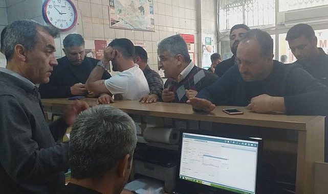 30 Ağustos Zafer Bayramı resmi tatil mi? Hastaneler, Bankalar, Noterler açık olacak mı? Merak edilen sorular haberin detayında ..