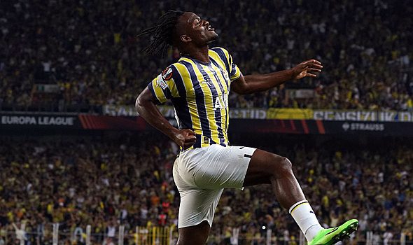 Fenerbahçe Dinamo Kiev'i son dakikada geçti
