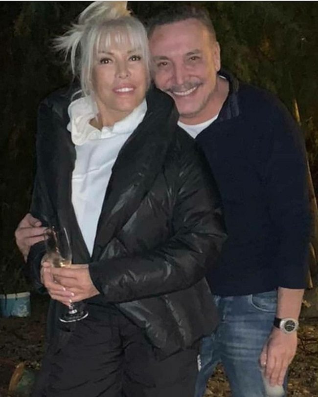 Ajda Pekkan'dan öpüşme iddialara yanıt geldi!