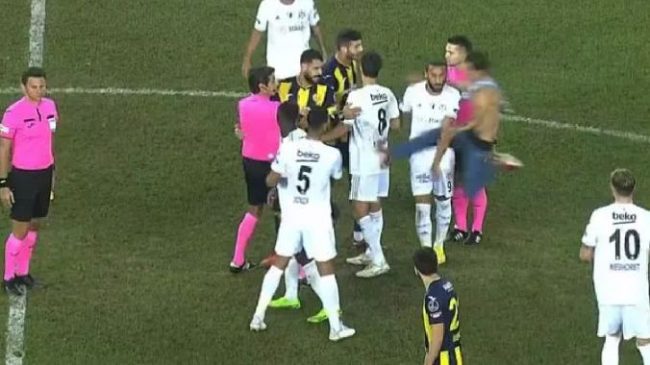 Beşiktaş zirvedeki yerini korudu
