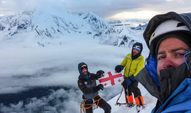 Gürcü dağcılar imkansızı başardı! Piolet d'Or ödülü alacaklar