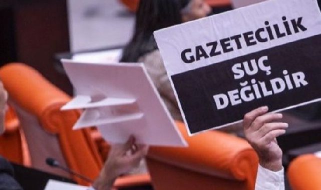 Sansür Yasası yürürlükte! Resmi Gazete'de yayımlandı