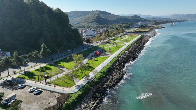 Ordu Büyükşehir Belediyesi Fatsa'da yaptığı Bolaman Park'ı kullanıma açtı