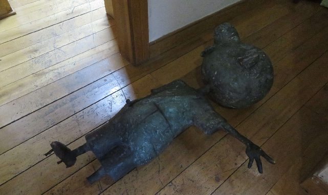 Kadıköy'de Karikatür Evi'ne çirkin saldırı! Büyük usta Oğuz Aral yaşatılıyordu!