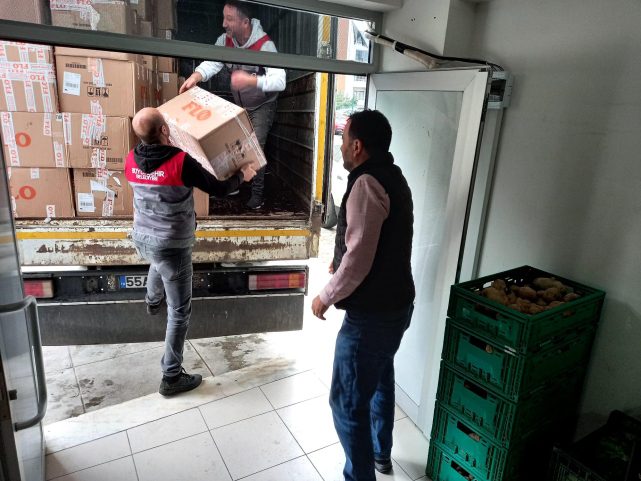 Ordu'da ihtiyaç sahiplerinin yüzünü güldüren sosyal market uygulaması