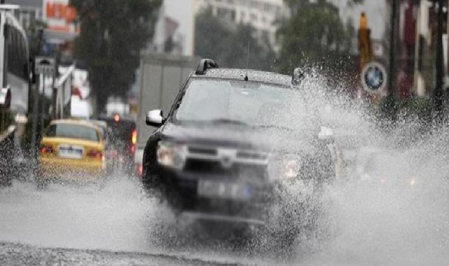 Muğla sele teslim! Caddeler sokaklar göle döndü