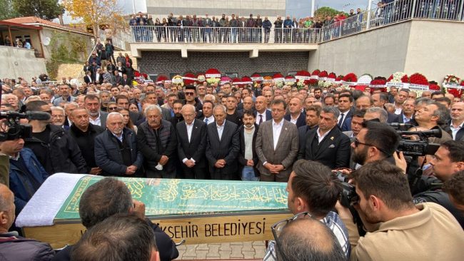 Celal Kılıçdaroğlu son yolculuğuna uğurlandı
