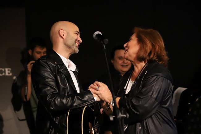 Murat Evgin’e Ünlüler Korosu