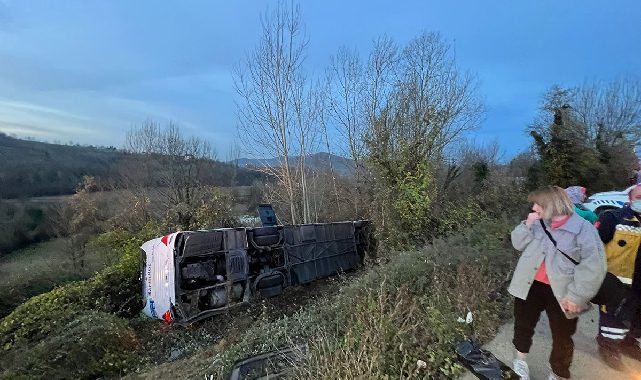 Bartın'da yolcu otobüsü devrildi: Onlarca yaralı var
