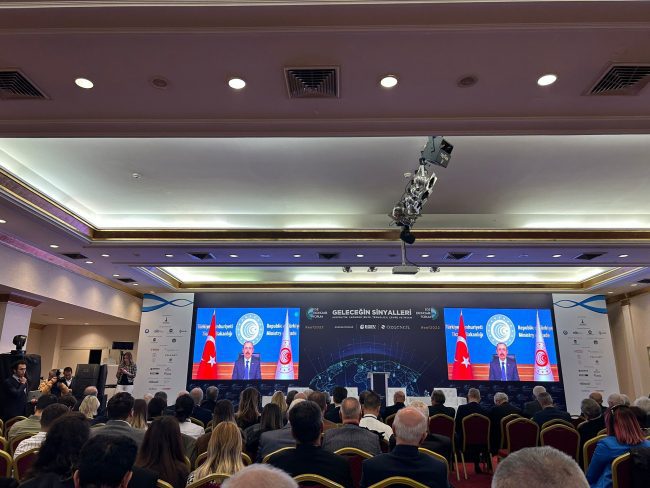 Ege Ekonomik Forum İzmir Ekonomi Üniversitesi’nde gerçekleşti