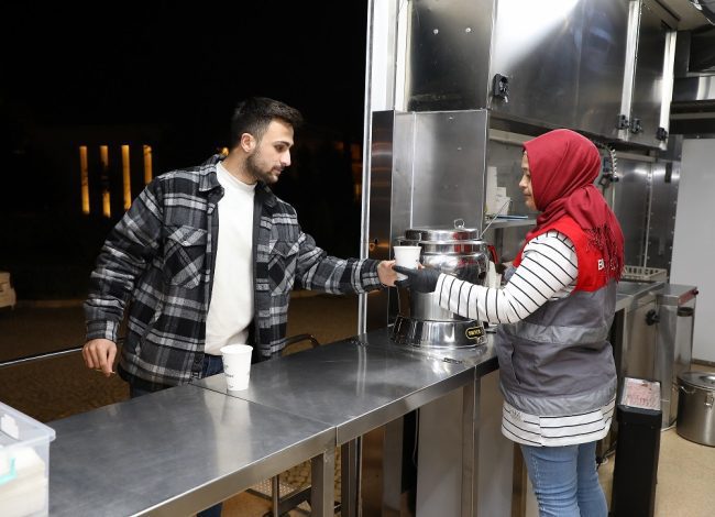 Ordu Büyükşehir Belediyesinden öğrencilere çorba ikramı