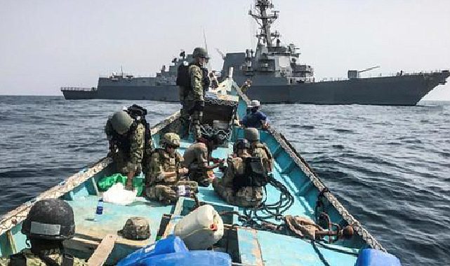 ABD Yemen'e patlayıcı taşıyan tekneyi batırdı