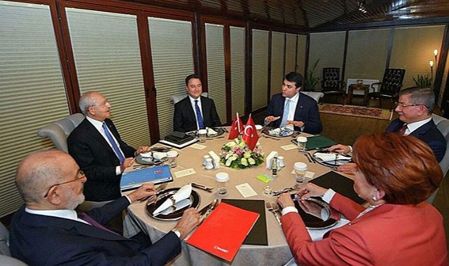 Ahmet Davuoğlu'ndan seçim öncesi itiraf ve uyarı geldi