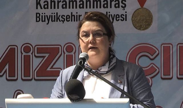 Aile ve Sosyal Hizmetler Bakanı Derya Yanık yeni projeler hakkında konuştu
