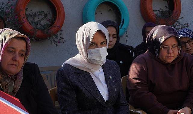 Akşener'den taziye evine ziyaret