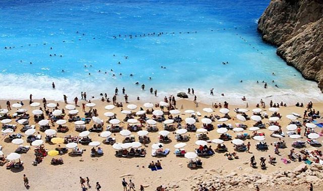 Antalya'ya gelen turist sayılarında artış devam ediyor