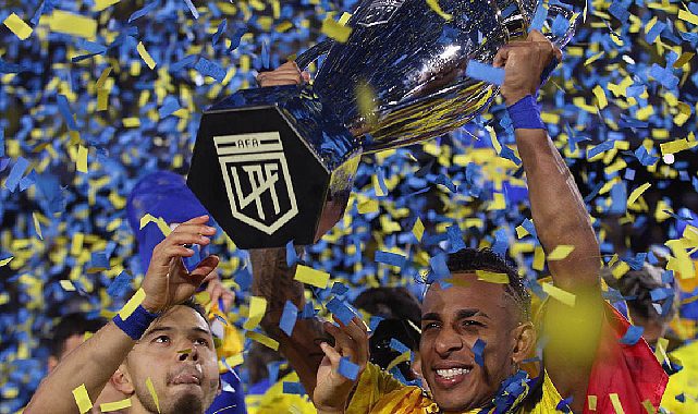Arjantin'in şampiyonu belli! Boca Juniors kupayı kucakladı