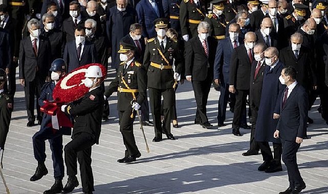 Atatürk'ün huzurunda! 29 Ekim Cumhuriyet Bayramı'nda devlet erkanı Anıtkabir'de