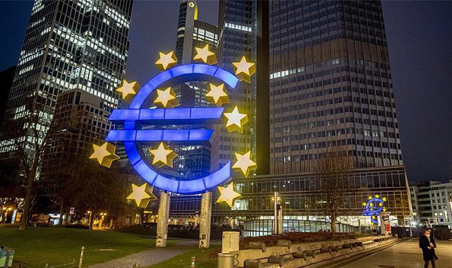 Avrupa Merkez Bankası 75 baz puan artışla 2009’dan bu yana en yüksek seviyesine çıkardı