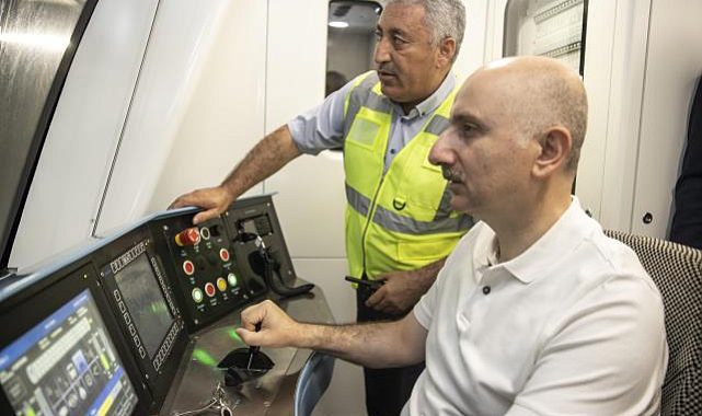 Bakan'dan müjde geldi. İşte İstanbul Havaalanı metrosu açılacağı tarih..