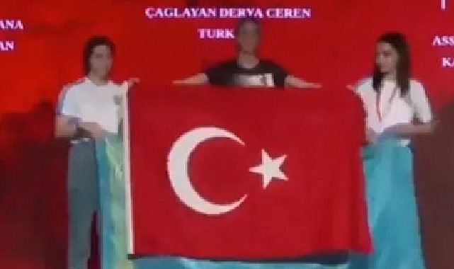 Dünya Şampiyonu sporcumuz Derya Ceren Çağlayan'dan Türk bayraklı yanıt