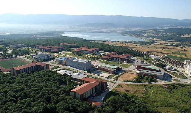 Düzce depremi iki üniversitede vizeleri erteletti