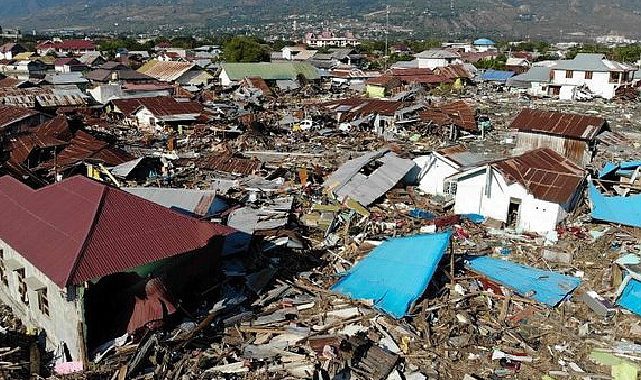 Endonezya'da yaşanan deprem korkuttu!