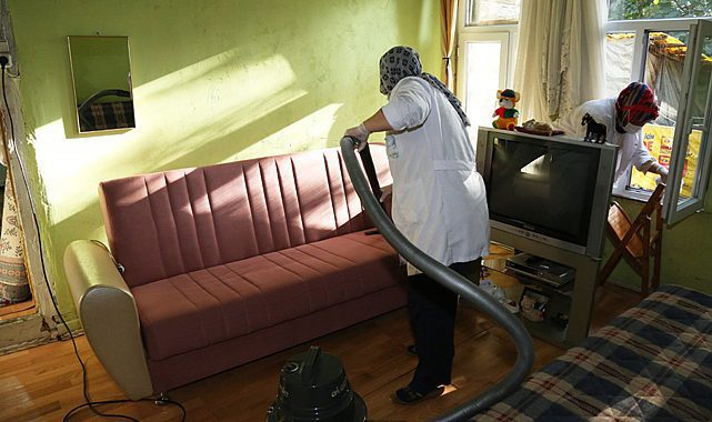 Eyüpsultan'da ihtiyaç sahiplerine ev temizliği