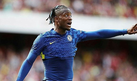 Fenerbahçe forvetini açıkladı