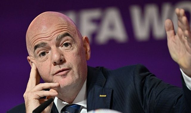FIFA Başkanı Gianni Infantino Katar'ı eleştirenlere sert cevaplar verdi.