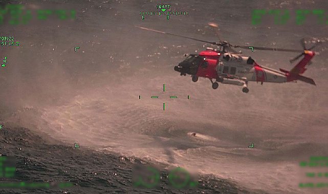 Helikopter denize çakıldı! ABD Sahil Güvenliği harekete geçti