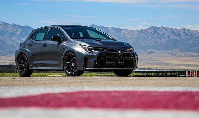 Honda Civic Type R ve Toyota GR Corolla: Hangi Hot Hatch Sizin İçin Doğru?