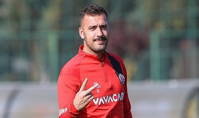 Karagümrük'ün İtalyan kalecisi Viviano Türkiye hakkında çarpıcı açıklamalar yaptı