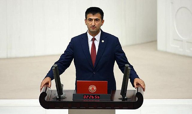 Mehmet Ali Çelebi AKP'ye katıldı: RTÜK koltuğu doldu