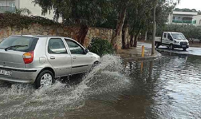 Muğla sele teslim! Caddeler sokaklar göle döndü