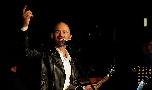 Murat Evgin’e Ünlüler Korosu