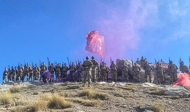 Nato'dan zafer bayramı paylaşımı