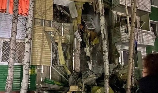 Rusya&#039;da apartmanda patlama: Ölü ve yaralılar var