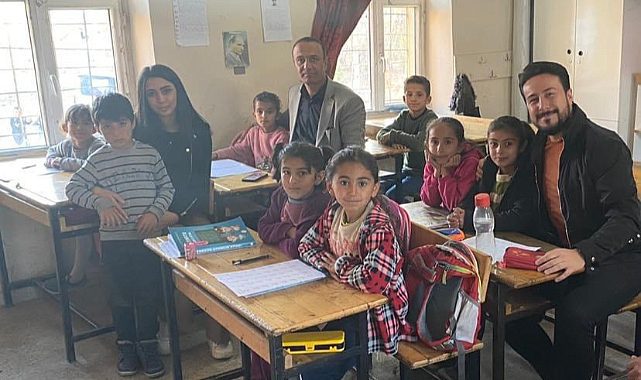 Şair yazar Kasım Alper Özdemir'den Yüksekova ve Esendere’de İyilik Zamanı