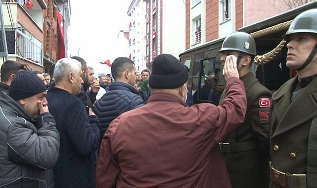 Şehit cenazesine damga vuran anlar