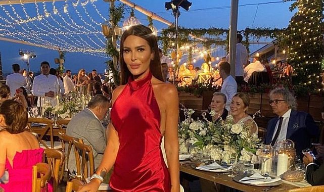 Selin Ciğerci gönlünü İtalyan'a mı kaptırdı?