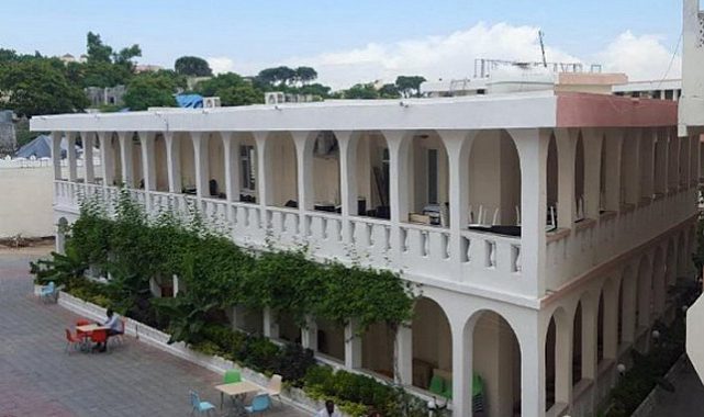 Somali'de Hükümet yetkililerine yönelik terör örgütleri saldırı düzenledi