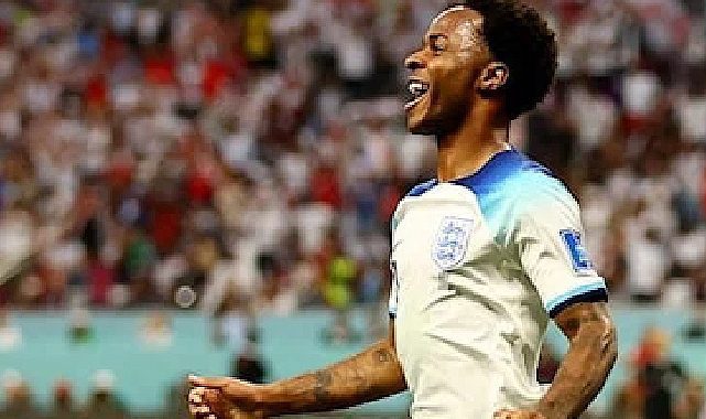 Sterling Katar'ı terk etti! Hırsızlık şoku