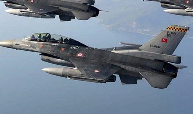 Türk F-16 jetlerimize Yunan tacizi! Bir kez daha S-300'lerle radar kilidi atıldı
