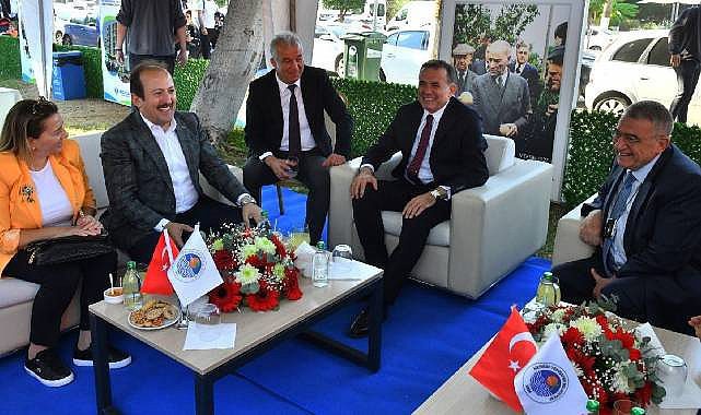 Yenişehir Belediyesi  Narenciye Festivalinde binlerce ziyaretçiyi ağırladı