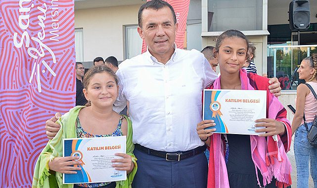 Yüzlerce çocuk tatilde yüzme öğrendi