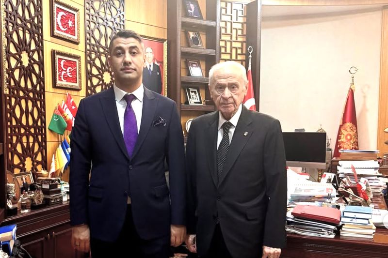 Bahçeli'den Ekol TV'ye bayram tebriği... Emrah Doğru’dan teşekkür mesajı geldi