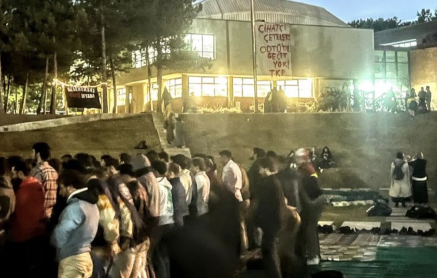 ODTÜ'de Ramazan! Öğrencilere çirkin tahrik