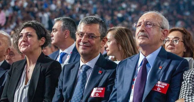 Eli kulağındaydı! Kılıçdaroğlu'ndan Özel'e kurultay golü
